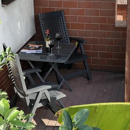 Unteres In Mit Grill Und Terrasse