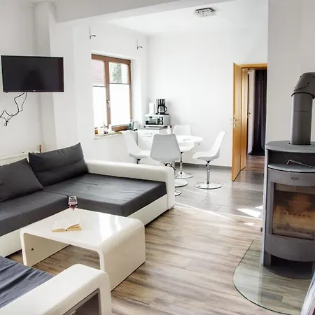 Unteres In Mit Grill Und Terrasse *