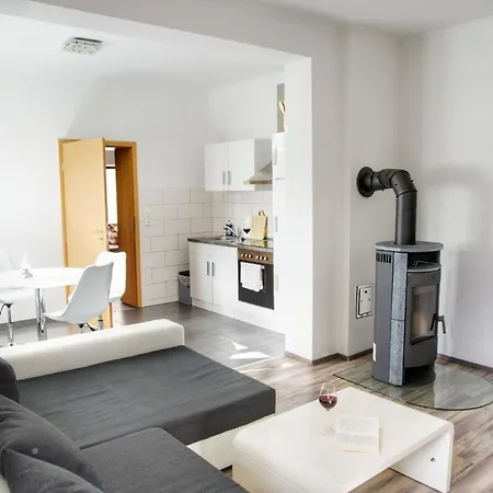Apartman Unteres In Mit Grill Und Terrasse *
