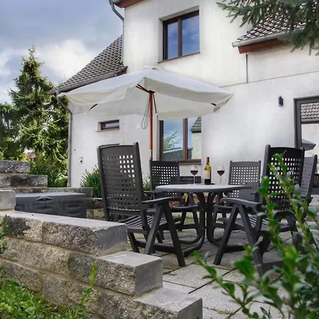 Apartman Unteres In Mit Grill Und Terrasse