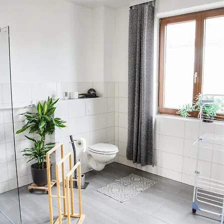Unteres In Mit Grill Und Terrasse Apartman