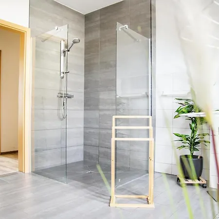 Unteres In Mit Grill Und Terrasse Apartman *